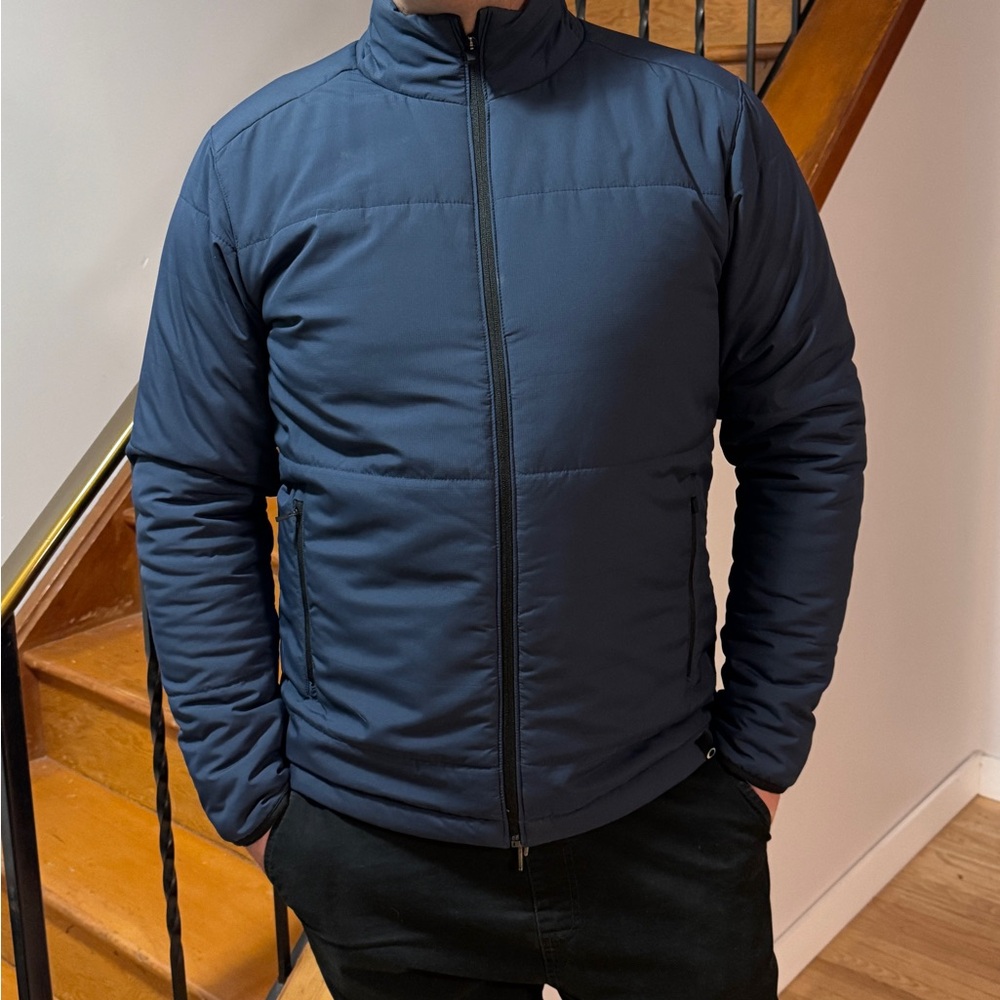 Men’s blue Oakley light jacket. Sz M